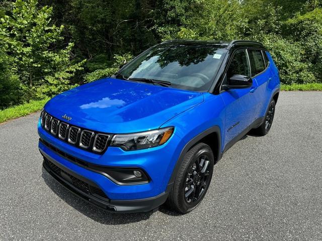 new 2024 Jeep Compass car, priced at $32,999