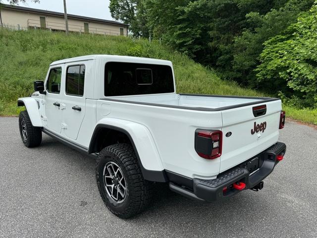 new 2024 Jeep Gladiator car, priced at $63,999