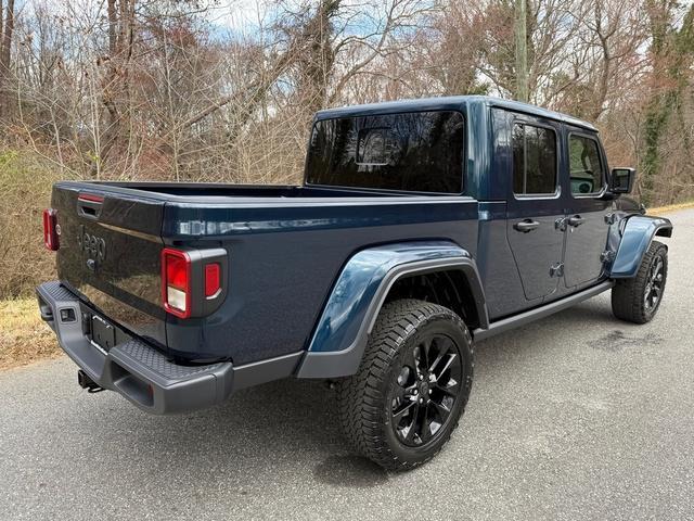 new 2025 Jeep Gladiator car, priced at $43,590