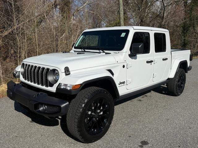 new 2025 Jeep Gladiator car, priced at $42,590