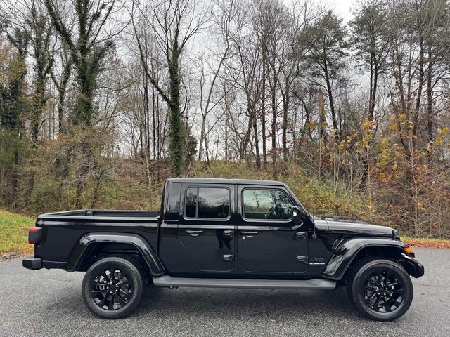 used 2022 Jeep Gladiator car, priced at $39,999