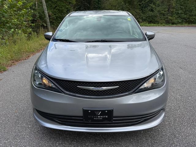 used 2018 Chrysler Pacifica car, priced at $12,400