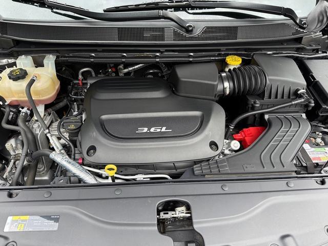 used 2018 Chrysler Pacifica car, priced at $12,400