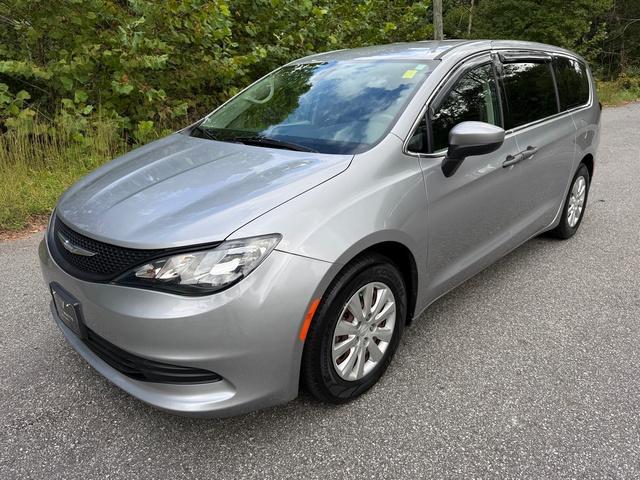 used 2018 Chrysler Pacifica car, priced at $12,400