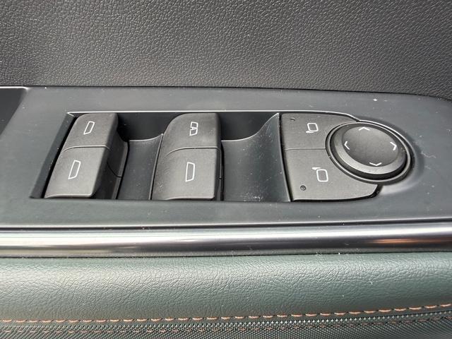 used 2024 GMC Acadia car, priced at $42,999