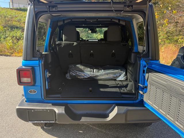 new 2026 Jeep Wrangler car, priced at $45,999