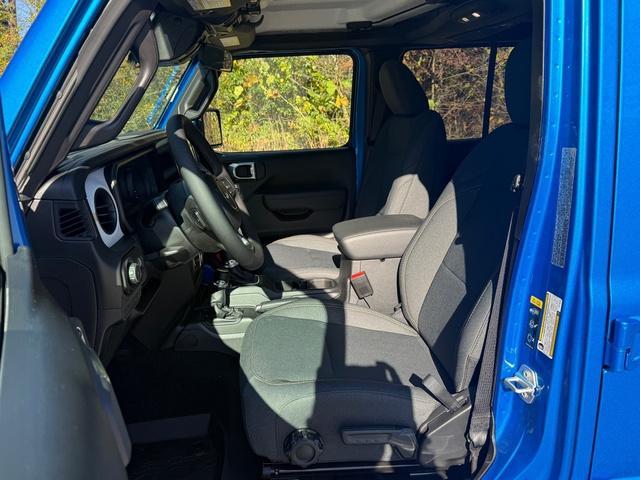 new 2026 Jeep Wrangler car, priced at $45,999