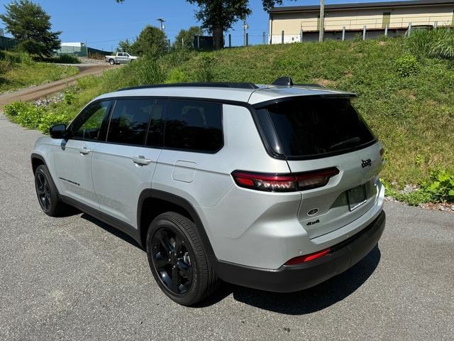 new 2024 Jeep Grand Cherokee L car, priced at $45,999