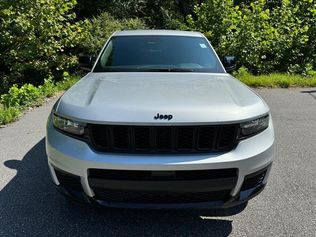 new 2024 Jeep Grand Cherokee L car, priced at $45,999