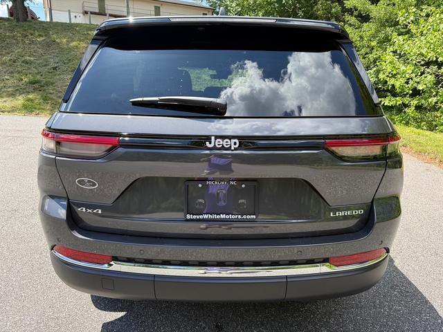 new 2025 Jeep Grand Cherokee car, priced at $40,564