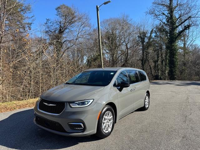 new 2025 Chrysler Pacifica car, priced at $41,999