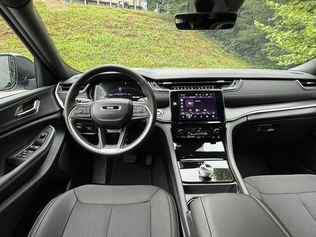 new 2025 Jeep Grand Cherokee L car, priced at $42,490