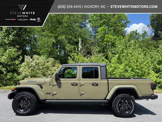 new 2025 Jeep Gladiator car, priced at $44,297