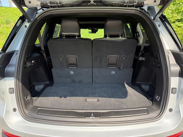 new 2025 Jeep Grand Cherokee L car, priced at $44,464