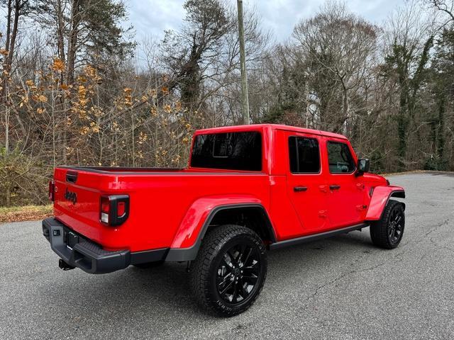 new 2025 Jeep Gladiator car, priced at $42,590