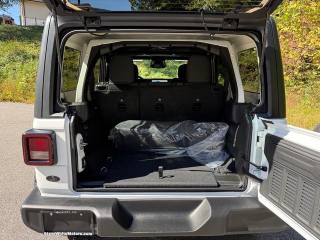 new 2026 Jeep Wrangler car, priced at $46,790