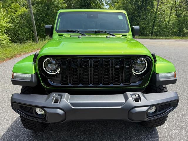 new 2025 Jeep Gladiator car, priced at $47,539