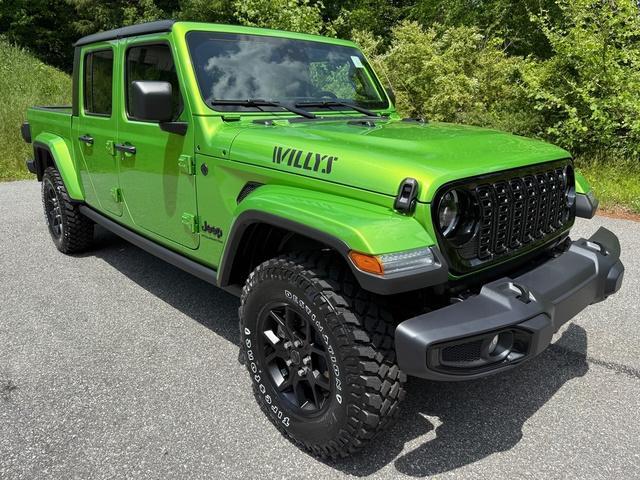 new 2025 Jeep Gladiator car, priced at $47,539