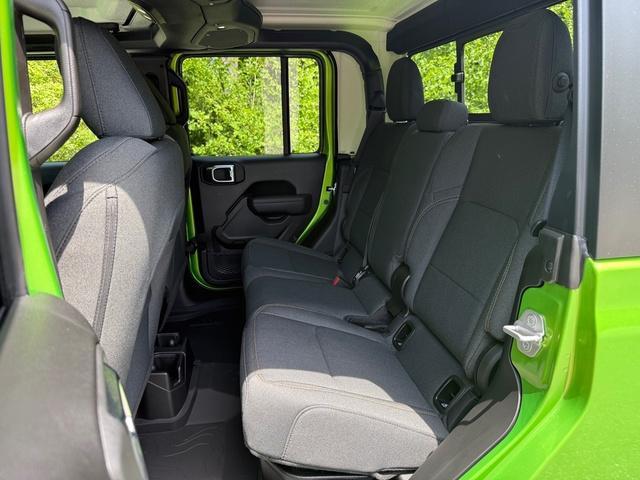 new 2025 Jeep Gladiator car, priced at $47,539