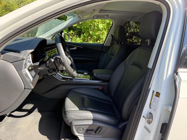 used 2024 Audi Q7 car, priced at $39,999
