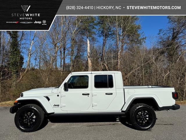 new 2025 Jeep Gladiator car, priced at $41,999