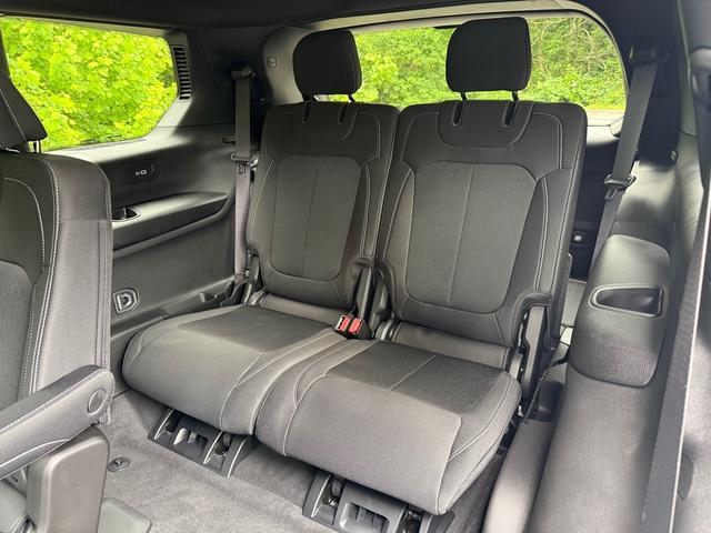 new 2025 Jeep Grand Cherokee L car, priced at $39,864