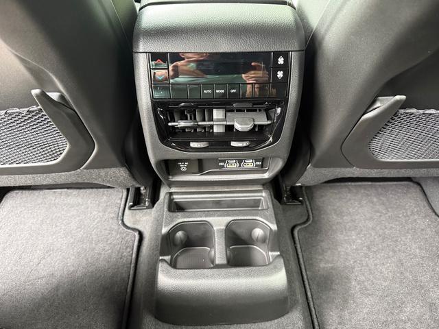 new 2025 Jeep Grand Cherokee L car, priced at $39,864