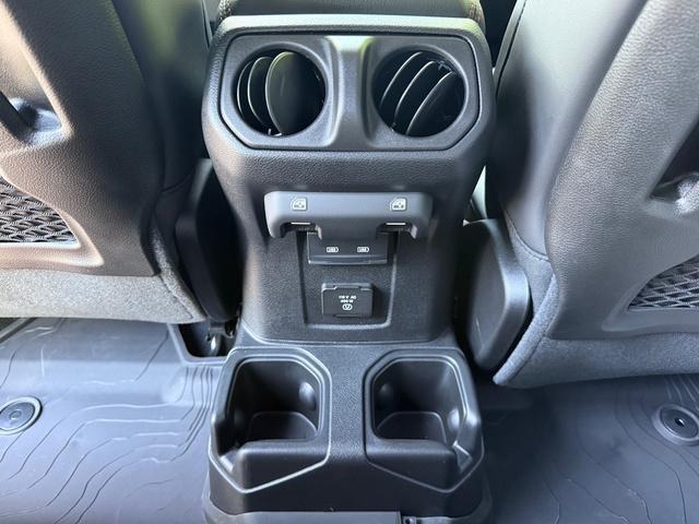 new 2025 Jeep Gladiator car, priced at $55,752