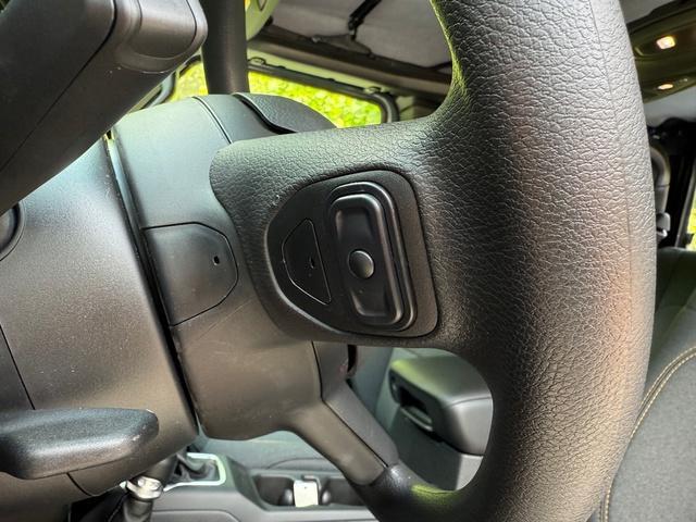 new 2025 Jeep Gladiator car, priced at $39,978