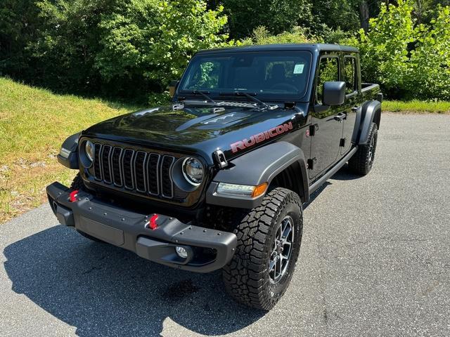 new 2024 Jeep Gladiator car, priced at $51,999