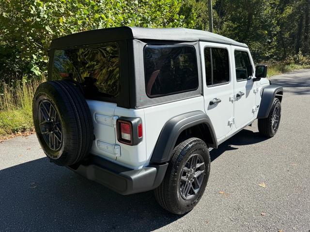 new 2025 Jeep Wrangler car, priced at $39,799
