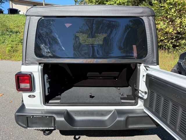 new 2025 Jeep Wrangler car, priced at $39,799