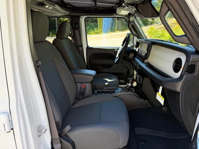 new 2025 Jeep Wrangler car, priced at $39,799