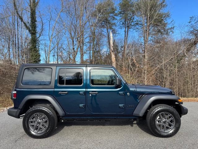 new 2025 Jeep Wrangler car, priced at $45,390