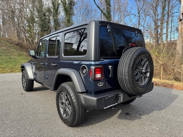 new 2025 Jeep Wrangler car, priced at $45,390