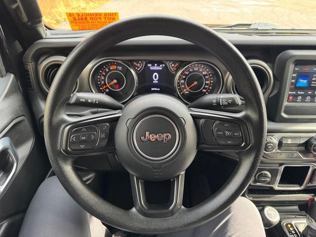 used 2022 Jeep Wrangler Unlimited car, priced at $26,999