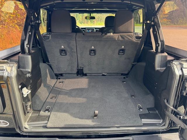 used 2022 Jeep Wrangler Unlimited car, priced at $26,999