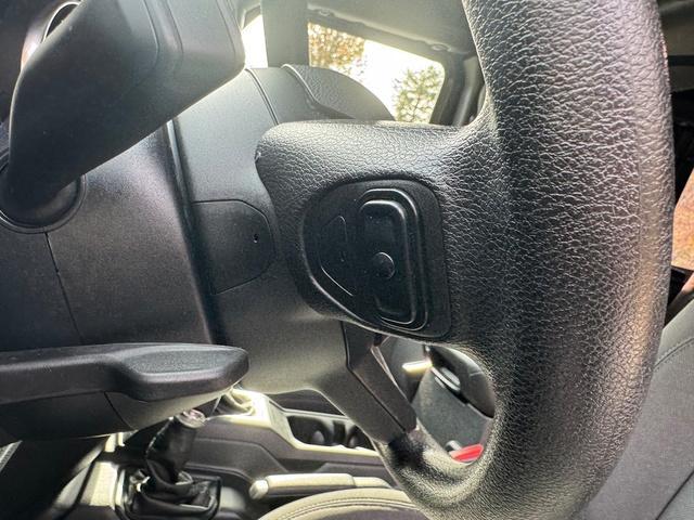 used 2022 Jeep Wrangler Unlimited car, priced at $26,999