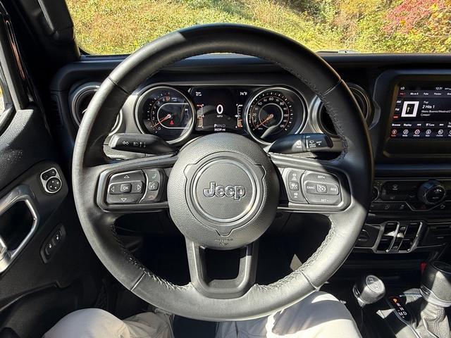 used 2021 Jeep Wrangler Unlimited car, priced at $29,999