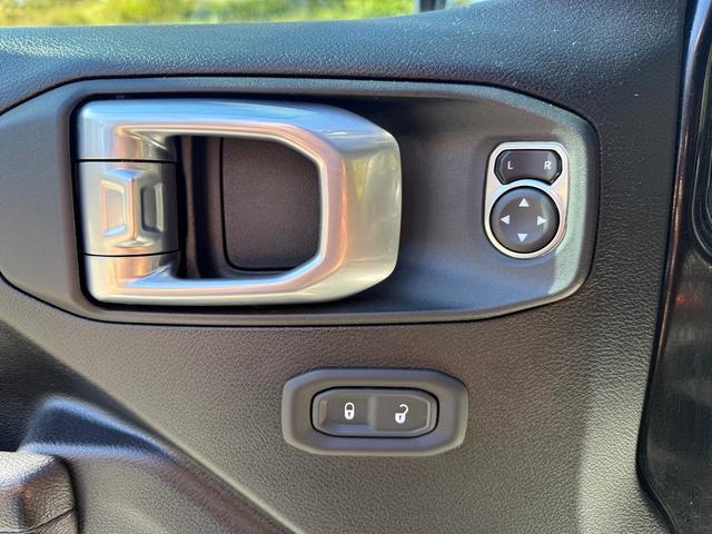 used 2021 Jeep Wrangler Unlimited car, priced at $29,999