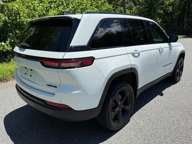 used 2023 Jeep Grand Cherokee car, priced at $32,999