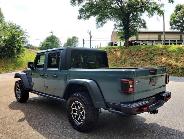 new 2024 Jeep Gladiator car, priced at $46,999