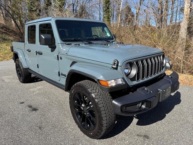 new 2025 Jeep Gladiator car, priced at $43,590