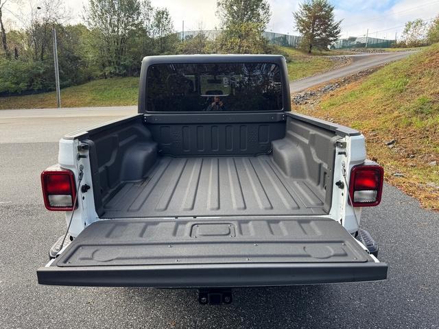 used 2023 Jeep Gladiator car, priced at $43,900