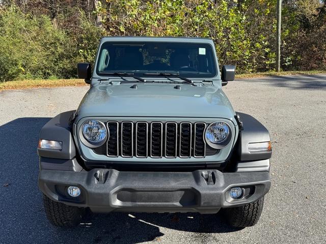 new 2025 Jeep Wrangler car, priced at $40,999