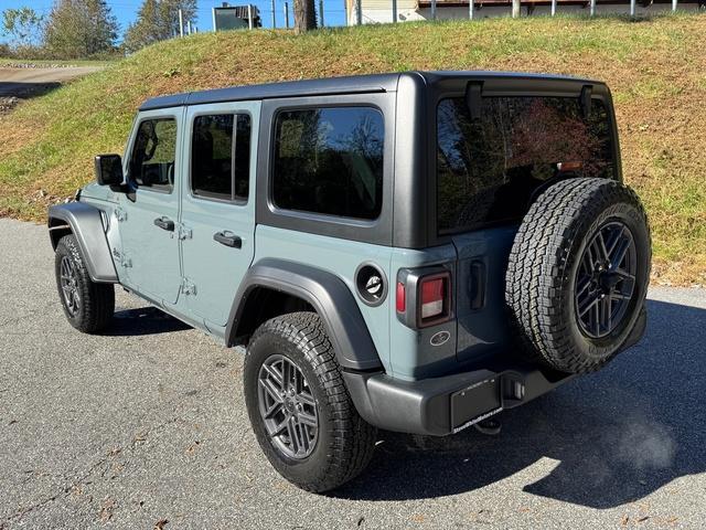 new 2025 Jeep Wrangler car, priced at $40,999