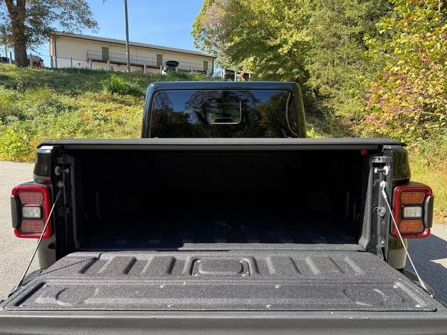 used 2021 Jeep Gladiator car, priced at $30,999