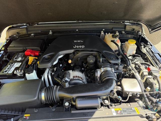 used 2021 Jeep Gladiator car, priced at $30,999