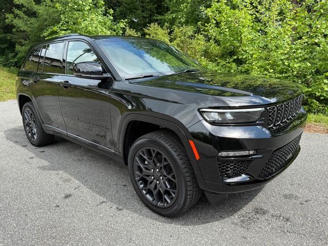 new 2025 Jeep Grand Cherokee car, priced at $65,328