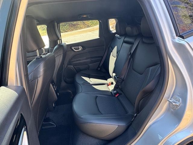 new 2025 Jeep Compass car, priced at $29,999